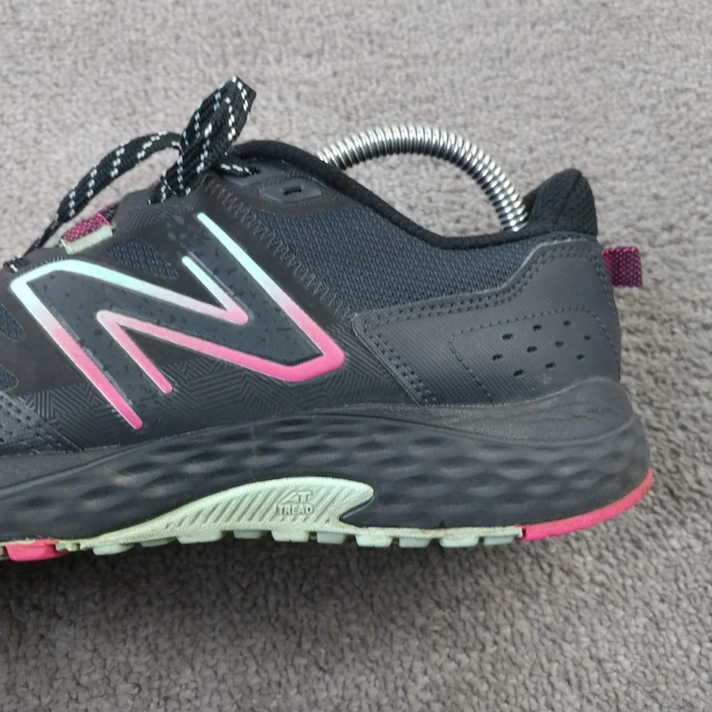 New Balance 410 V7 Womens 10 D Trail Running Hiking Shoes Black Pink WT410BP7